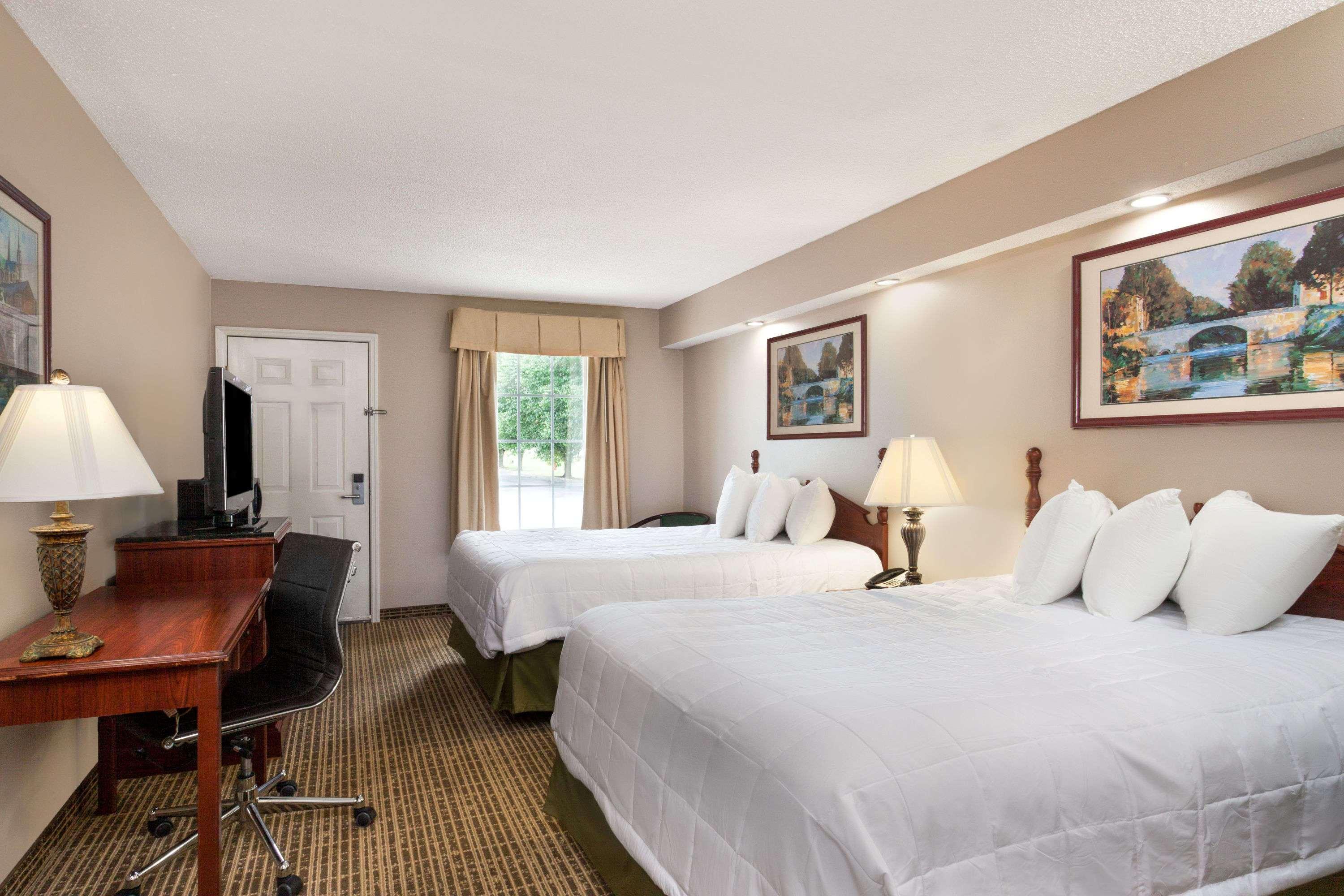 Baymont By Wyndham Tullahoma Otel Dış mekan fotoğraf