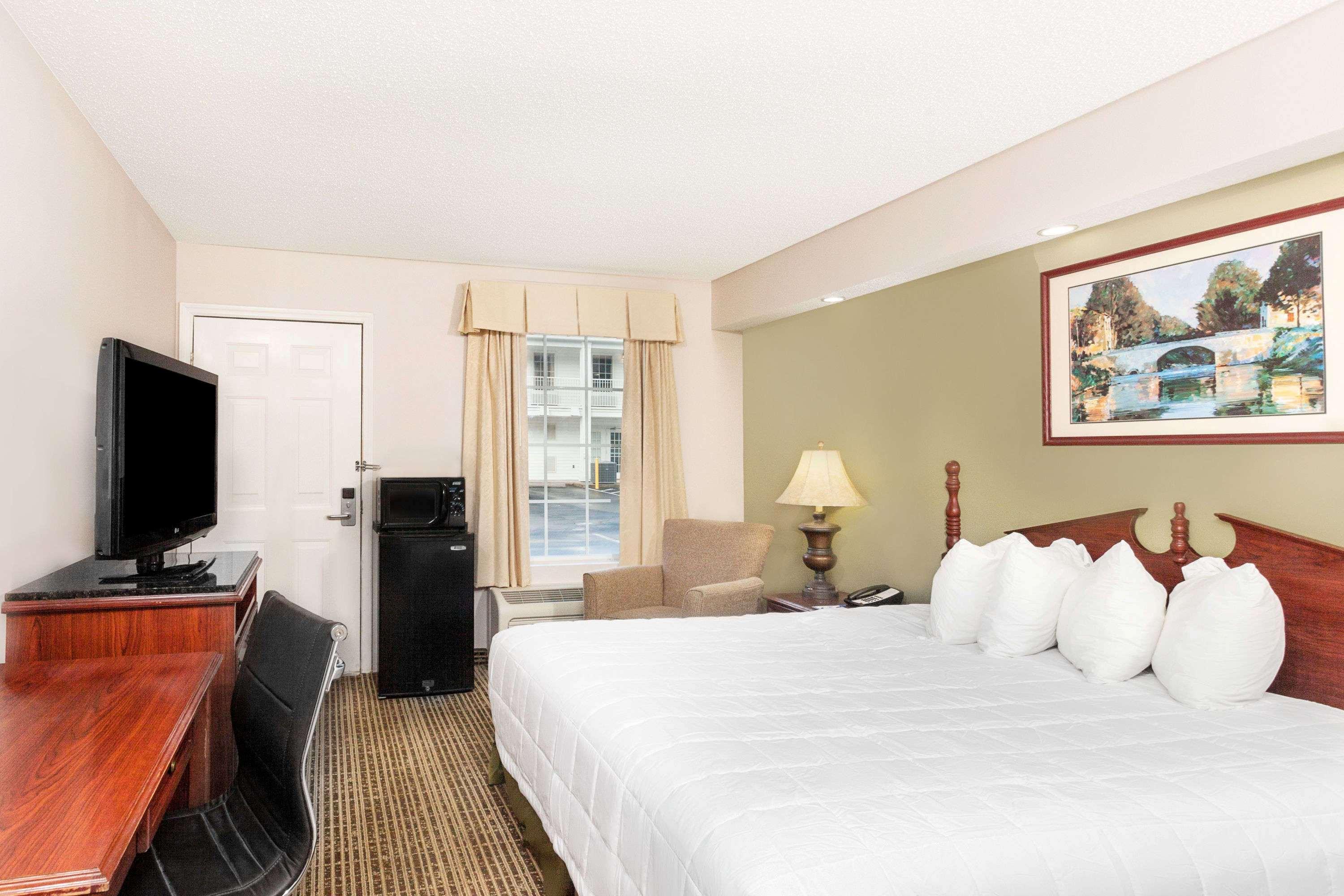 Baymont By Wyndham Tullahoma Otel Dış mekan fotoğraf